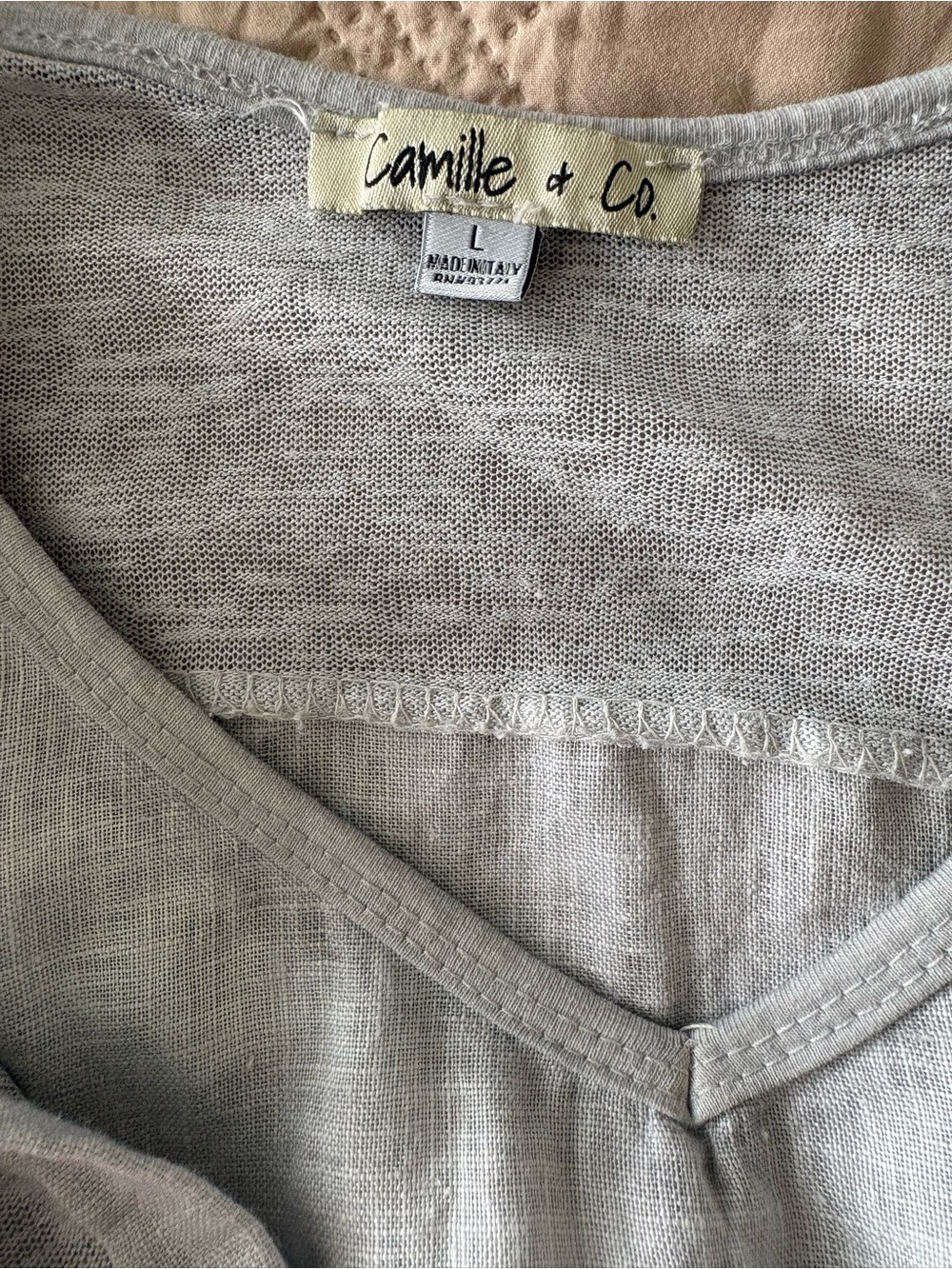 Camille & Co linen Lightweight Gray V-Neck Women's Top - Picture 3 of 4